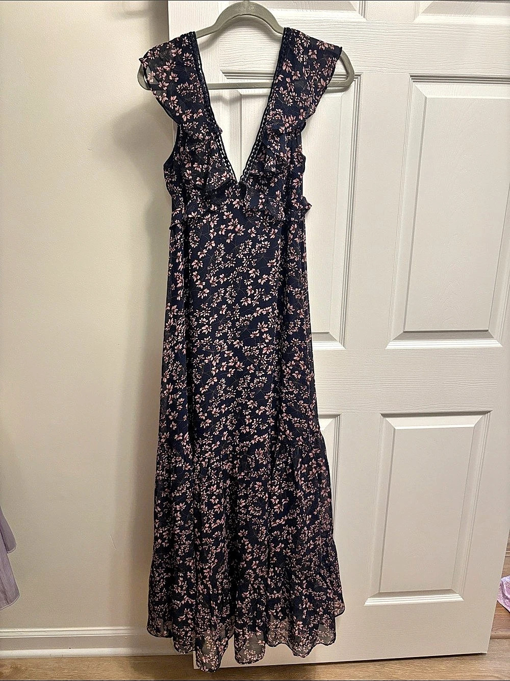 Lulus Floral Ruffle Maxi Dress in Black & Pink Size Medium Like